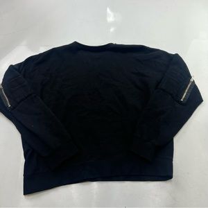 April 27 women’s black sweatshirt M L96-1